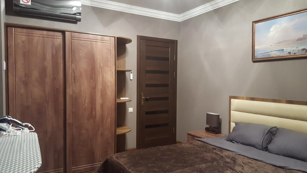 Mimino Apartment Deluxe First Line Batumi Kültér fotó