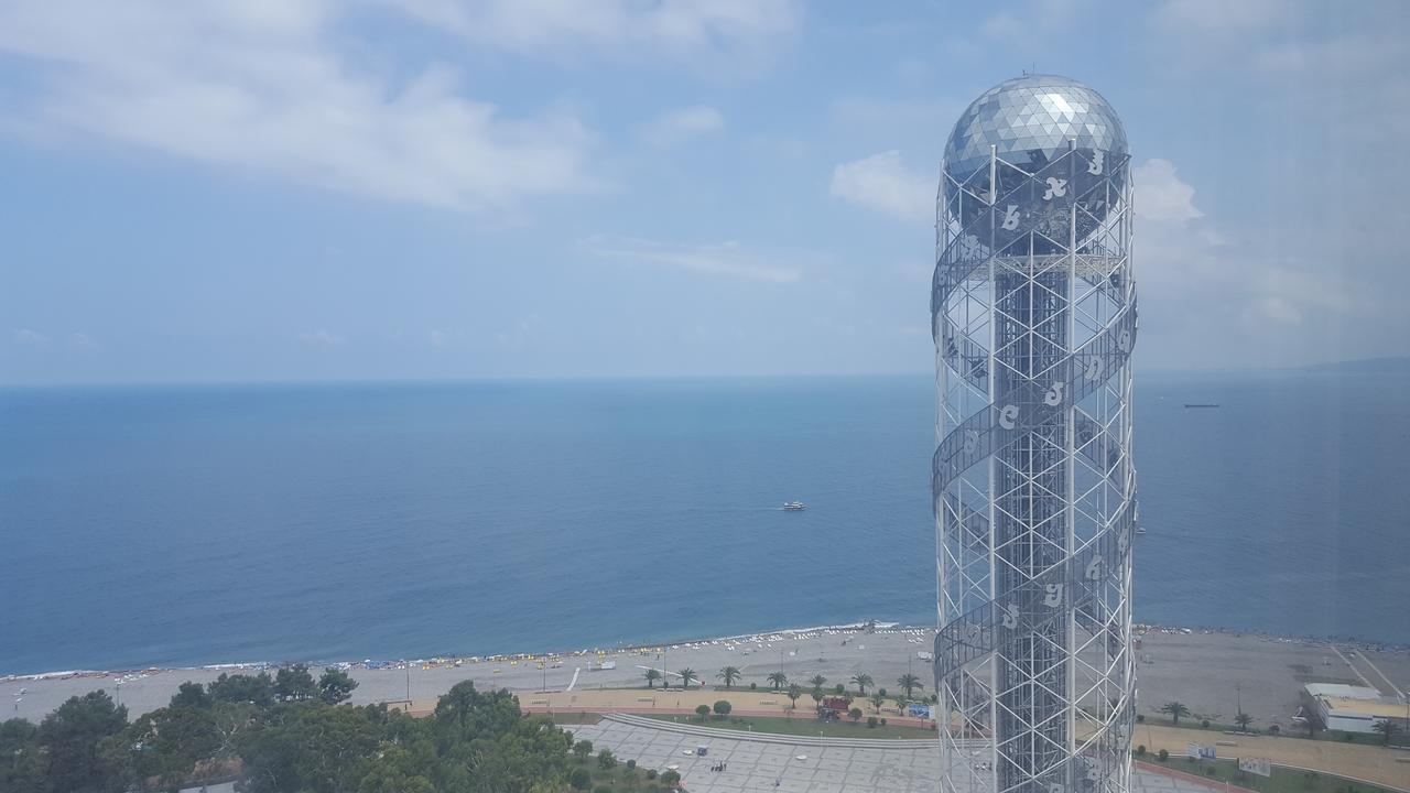 Mimino Apartment Deluxe First Line Batumi Kültér fotó